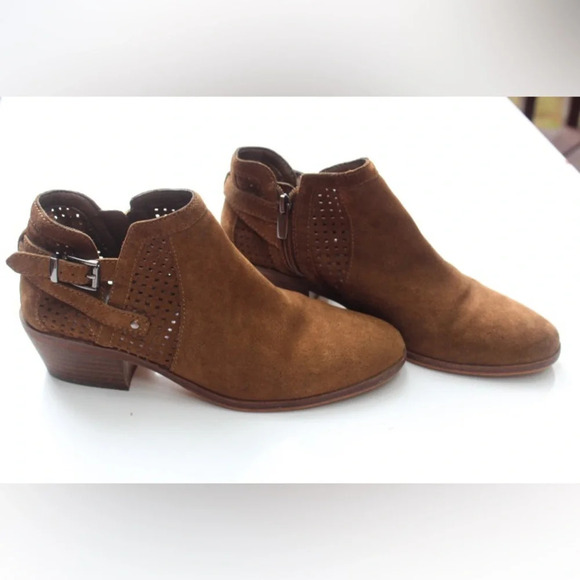 Vince Camuto ankle boots - Picture 8 of 12